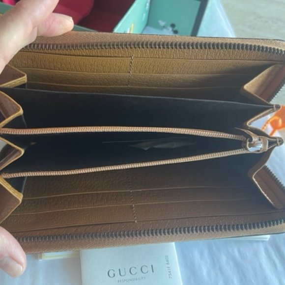 Gucci GG Disney X Mickey Mouse Zip Around Tan Gold Brown Purse Wallet Italy NEW - Picture 12 of 13